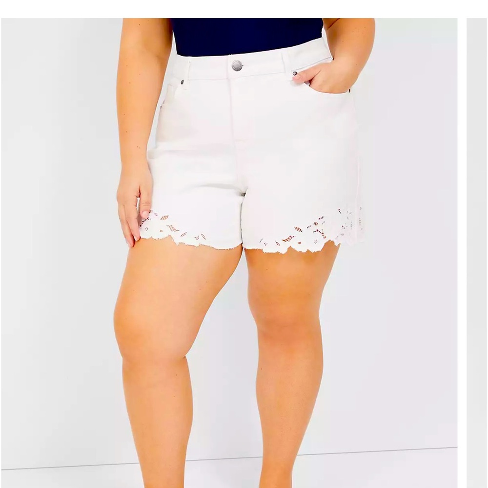 NWT embroidery short